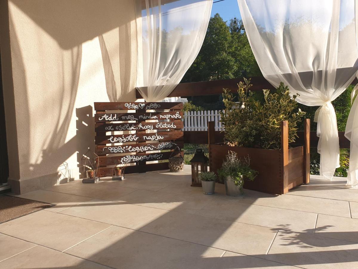 Amica Vendeghaz Villa Zalakaros Bagian luar foto